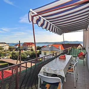 apartments-jerina.hotelinzadar.com/