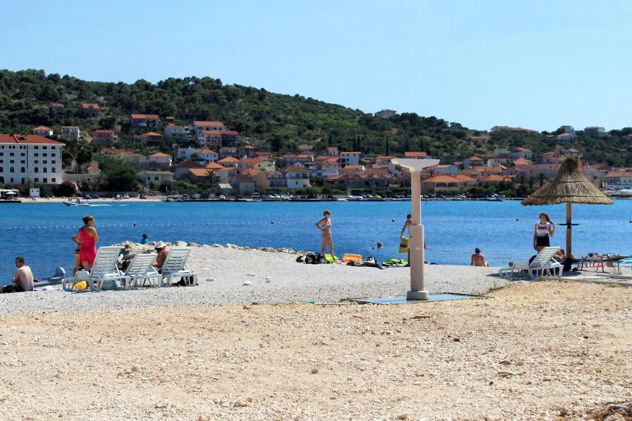 *** Guest house Apartments And Rooms With Parking Space Trogir - 13102 Croatia